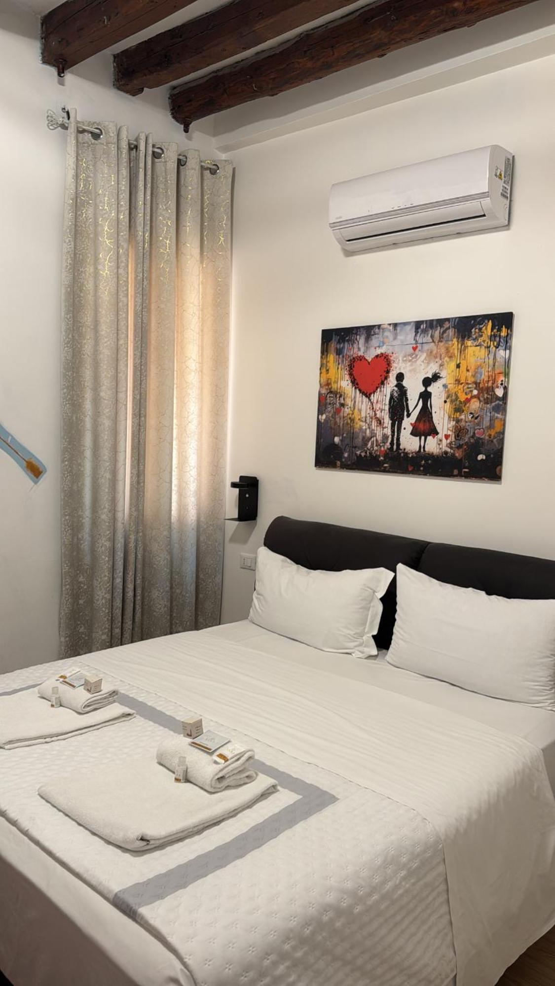 Double Room Private Bathroom